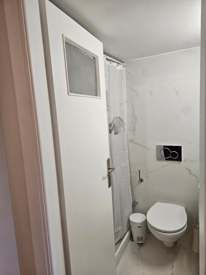 F23 Apartment Atena Exterior foto