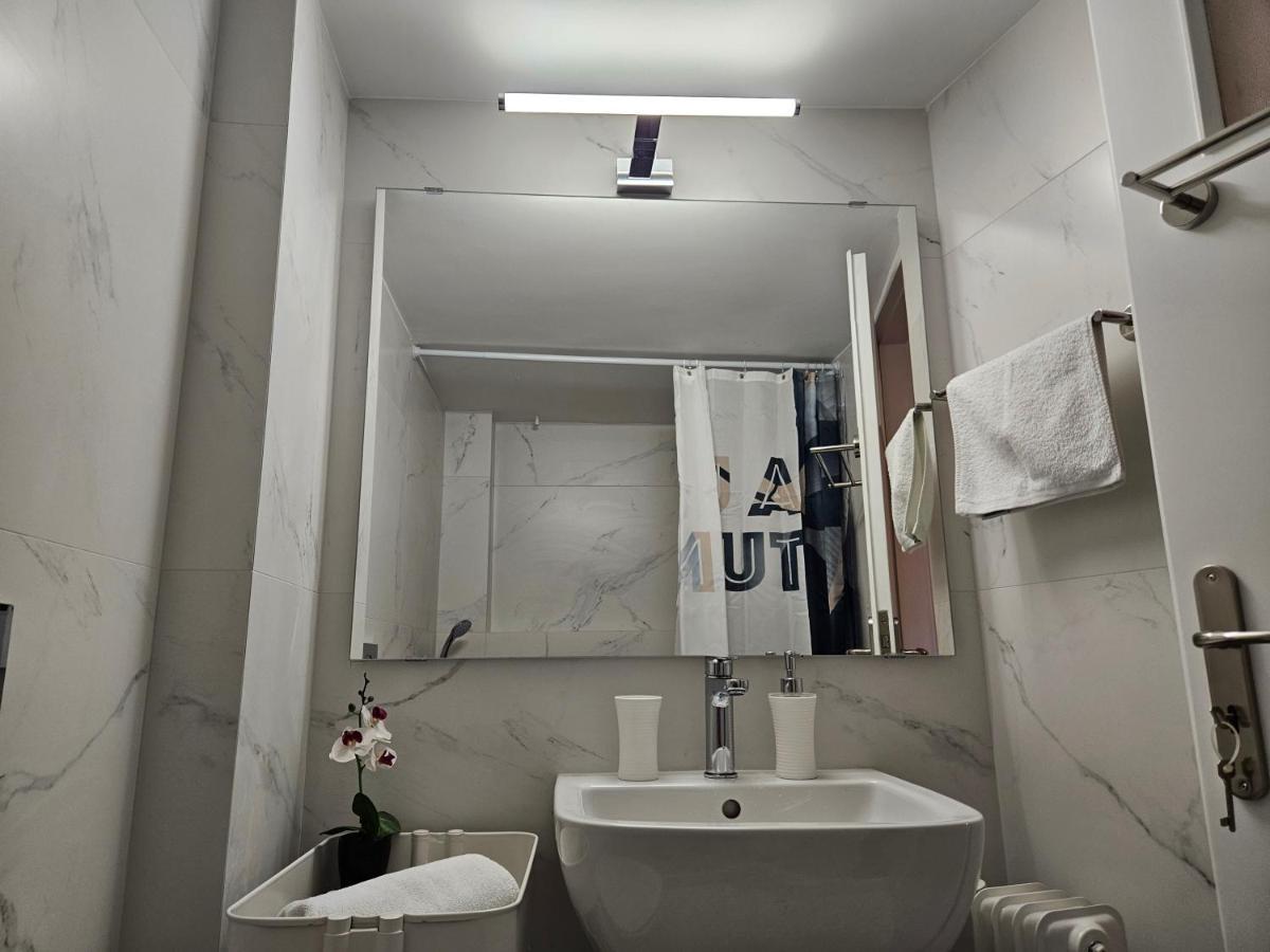 F23 Apartment Atena Exterior foto